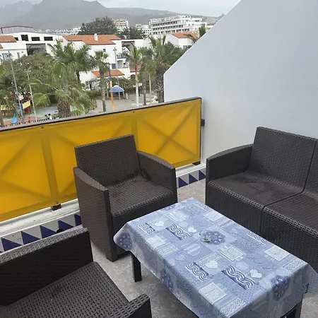 Fantastic Duplex With Terrace, Pools, And Beach Access شقة